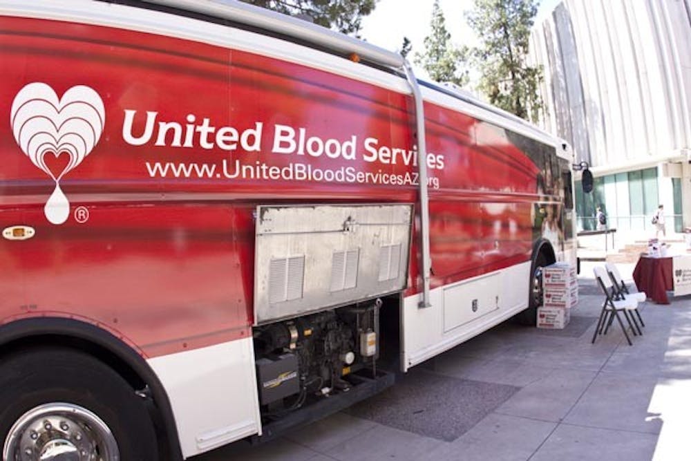 A United Blood Services bus on Tempe campus. (Photo by Annie Wechter)
