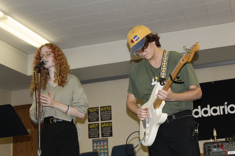 SalazarLoman-251113-The Echo-repitch-local-band-right-rosemary-5.jpg