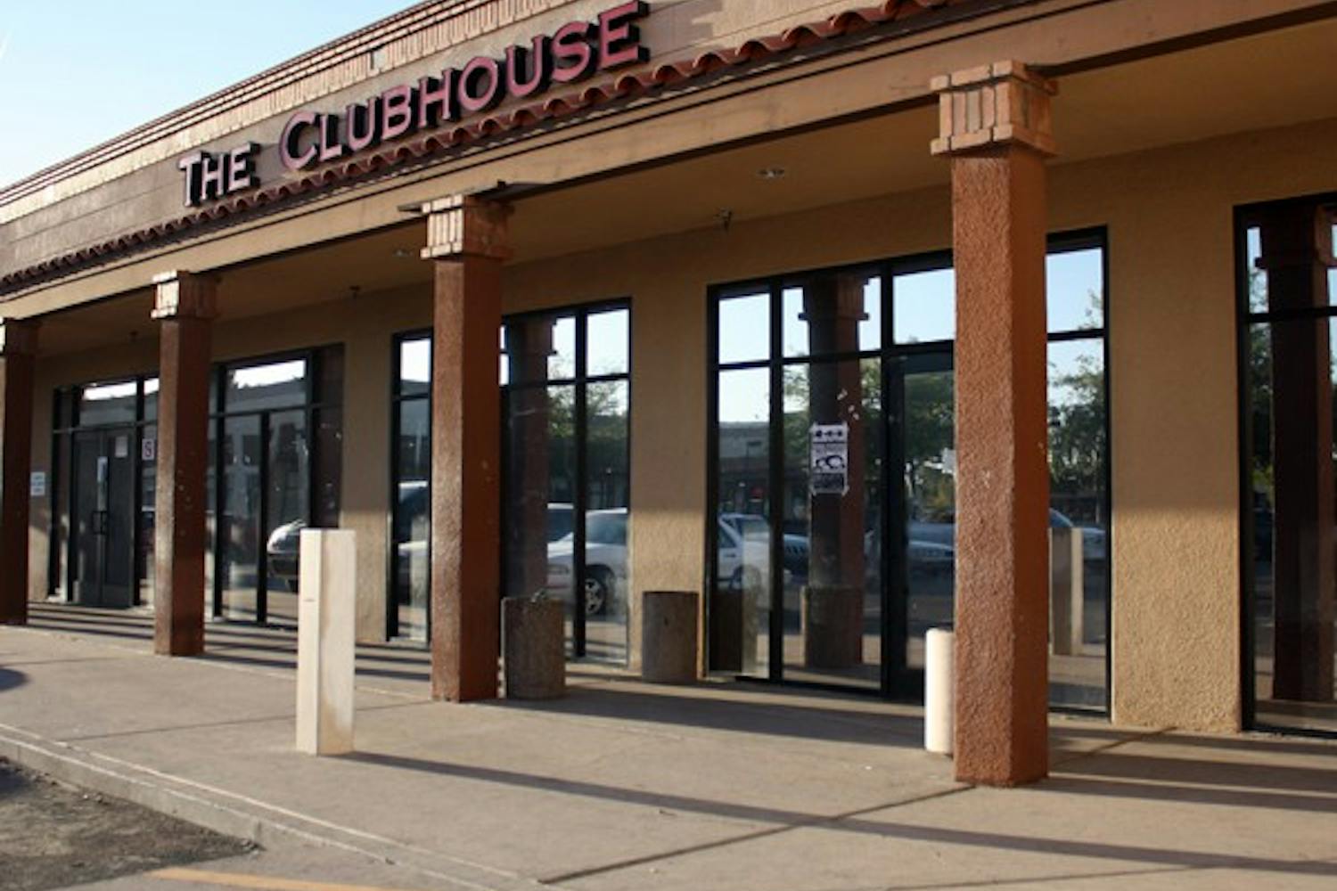 The Clubhouse Music Venue and Horse and Hound Sports Grill officially closed on March 16 after business owner Eugenia Ruven failed to keep up with lease payments to the property owner. (Photo by Shawn Raymundo)