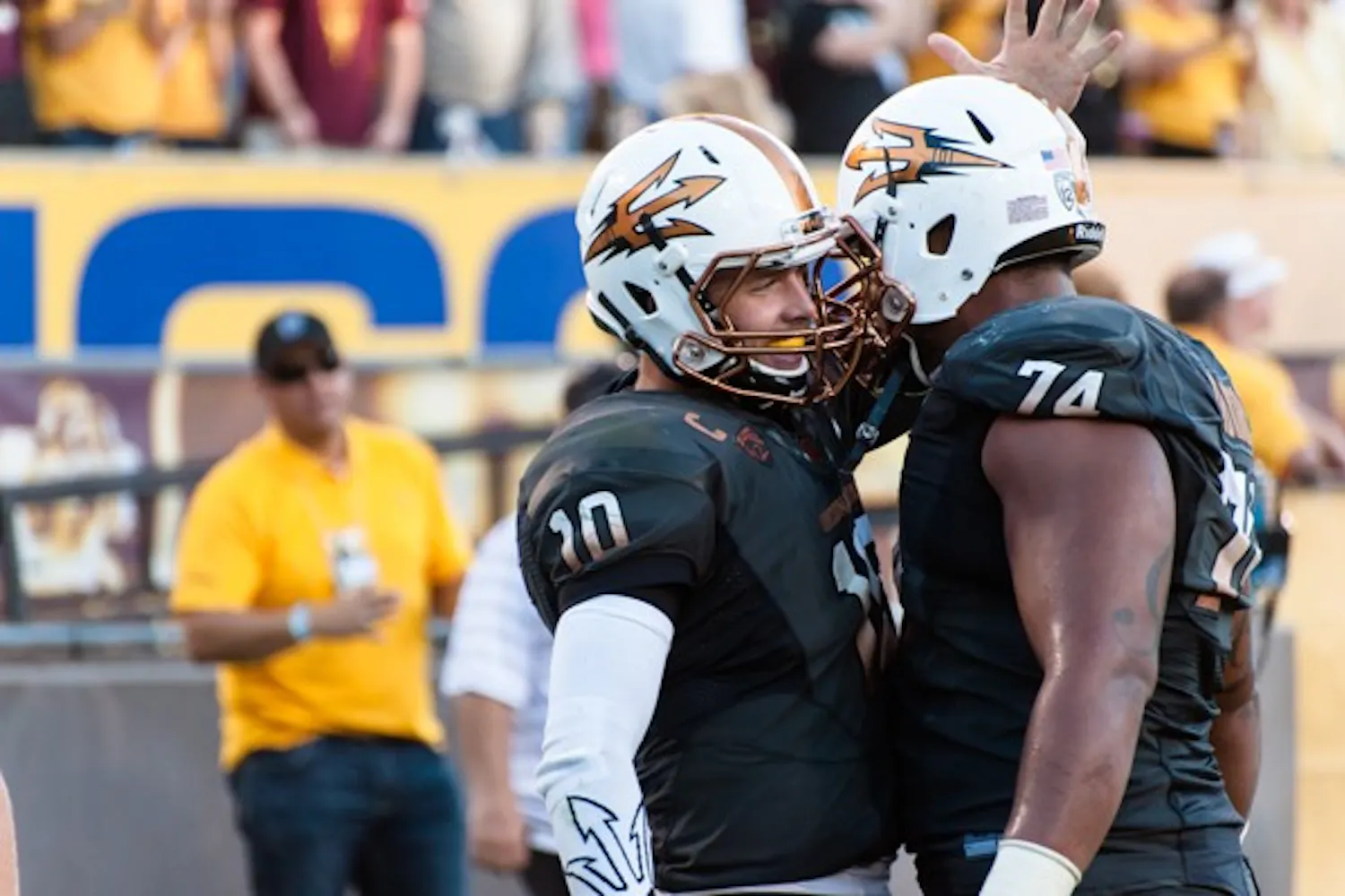 , Saturday, Nov. 8, 2014 at Sun Devil Stadium in Tempe. (Photo by Ben Moffat)