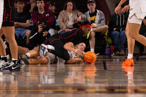251122-Rojo-Sports-womens-basketball-seniors-feature (4).jpg