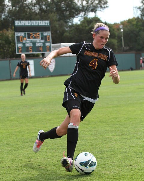 Junior forward Devin Marshall (4) takes the ball across the field during the Sun
Devils’ 3-0 loss to Stanford on Sunday. (Photo courtesy of Steve Rodriguez)