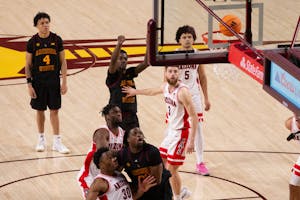 Rojo-Sports-UofA-Mens-Basketball-Freethrow