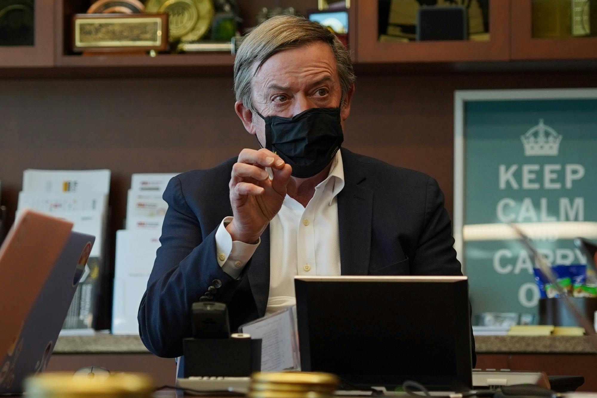 220218 CrowStonks-6.jpeg