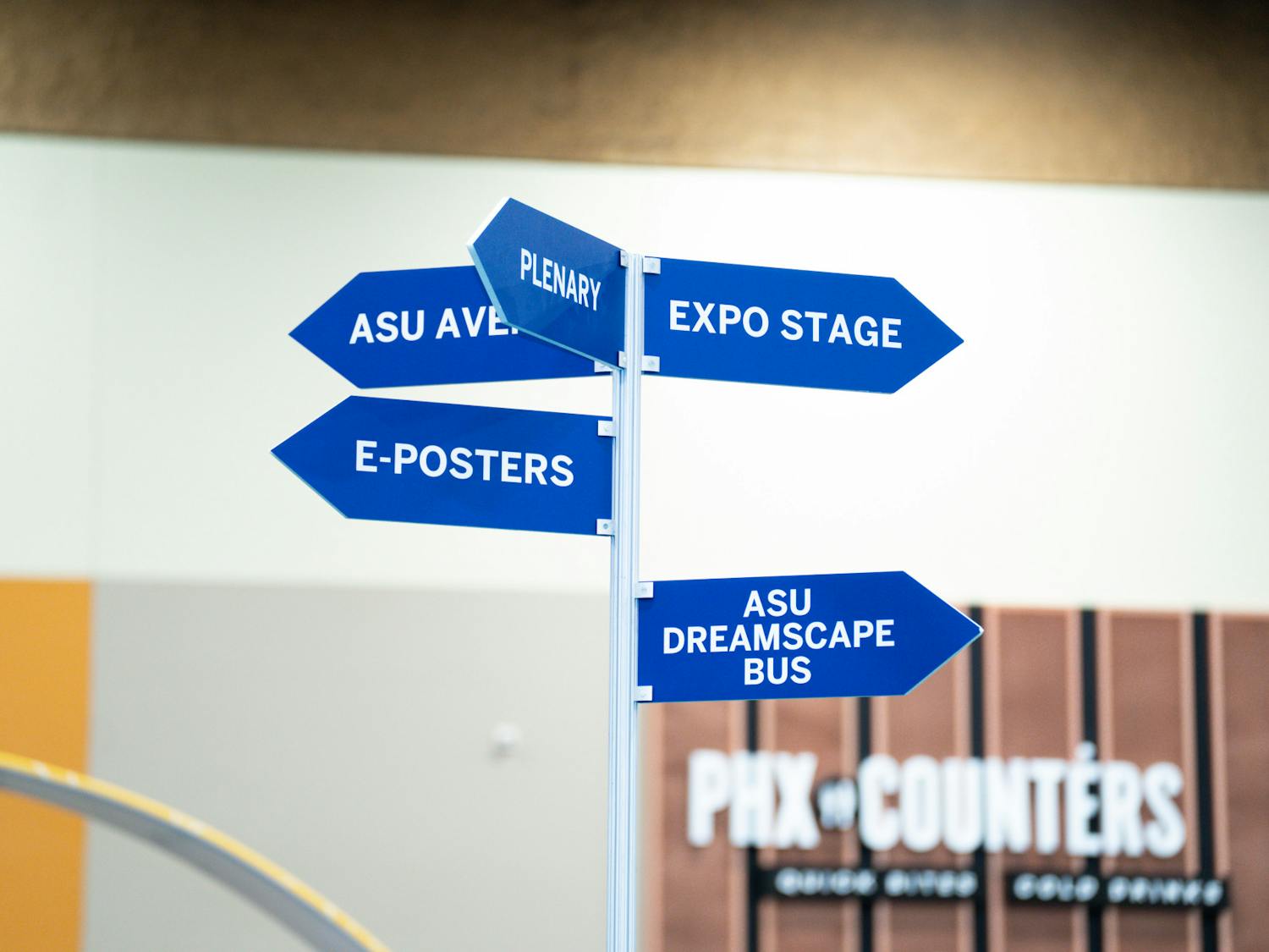 Haynie-250215-Senior Reporter-aaas-phoenix-convention-11.jpg