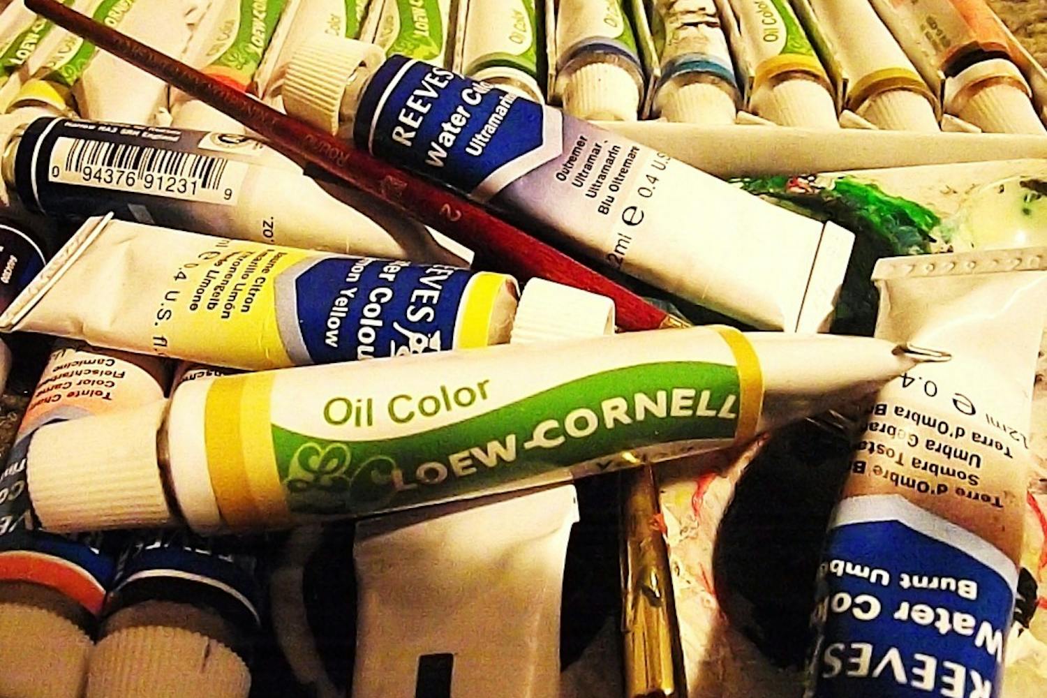 Take your pick of oils or watercolors. Photo by Faith Breisblatt.