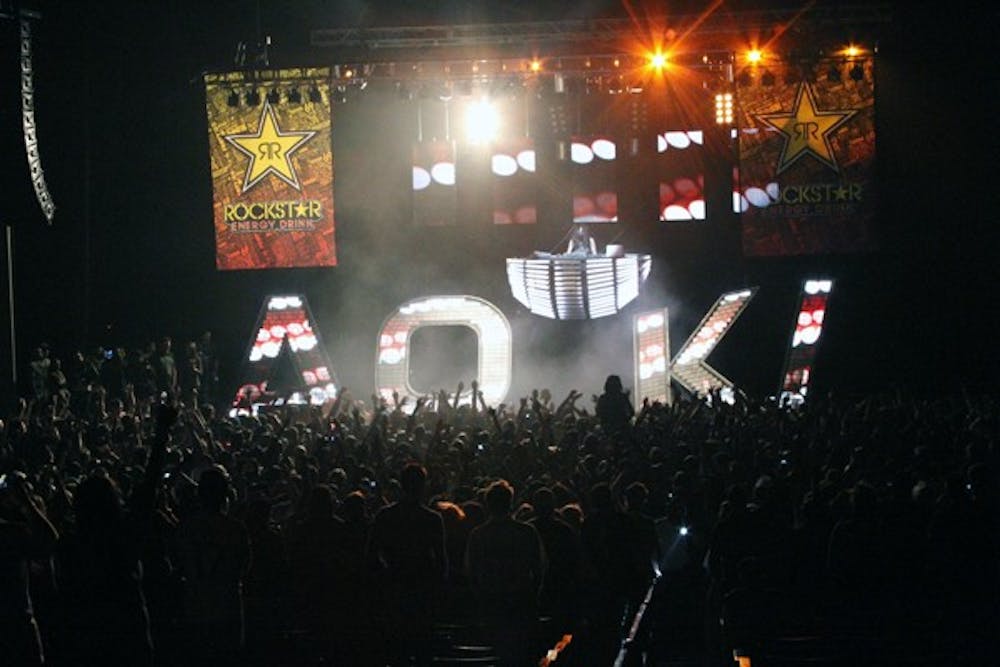 Aoki performs at Comerica Theatre on January 19. (Photo courtesy of Heidi Schweizer)