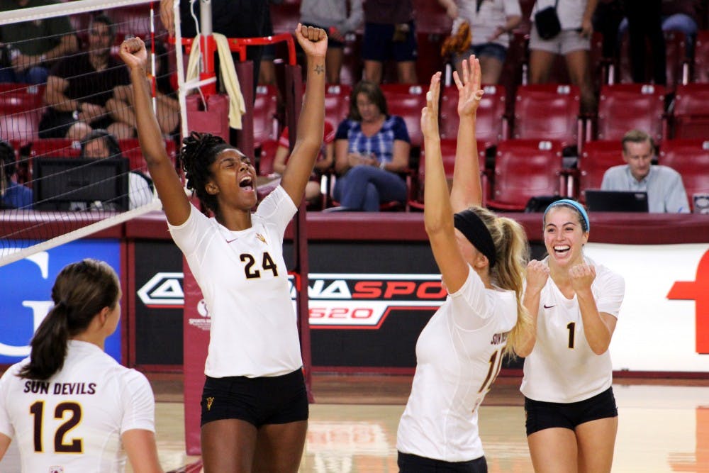 Junior middle blocker Mercedes Binns and her teammates celebrate after the match-winning point against Idaho State on Friday, Sept. 5. (Photo by Sawyer Hardebeck)