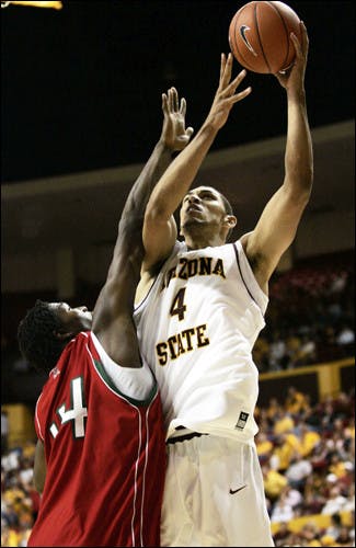 012109-men's-basketball_0