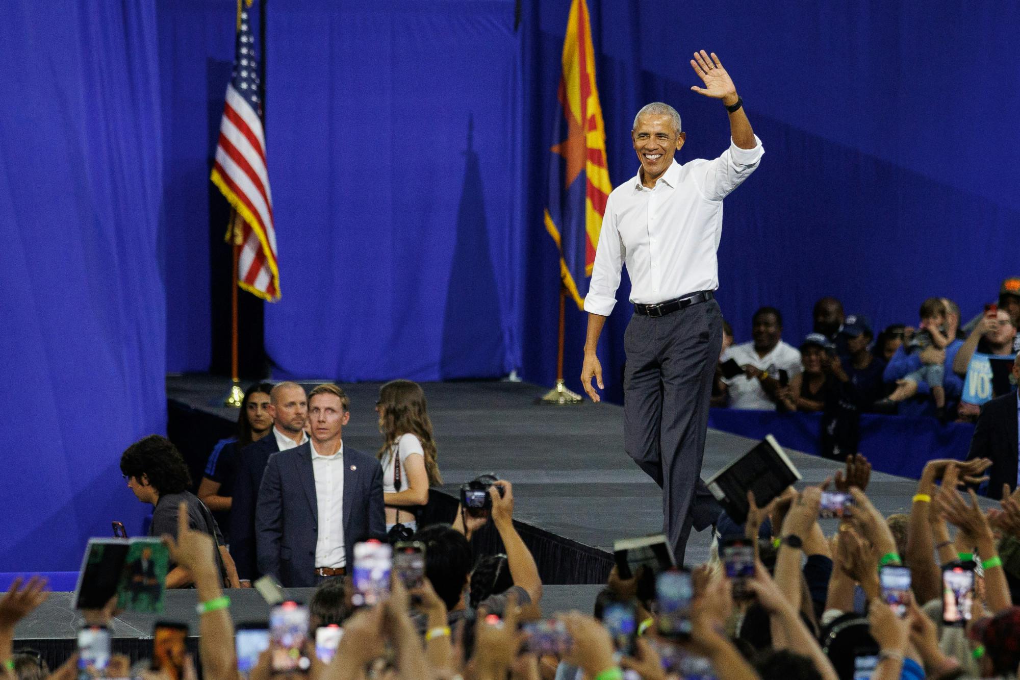 Politics-Event-Obama-Rally-241020-0007.jpg - The Arizona State Press