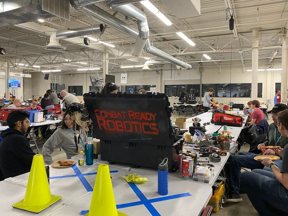 Se-BASH-ton the Robot': students build combat robot and win award to  enhance design