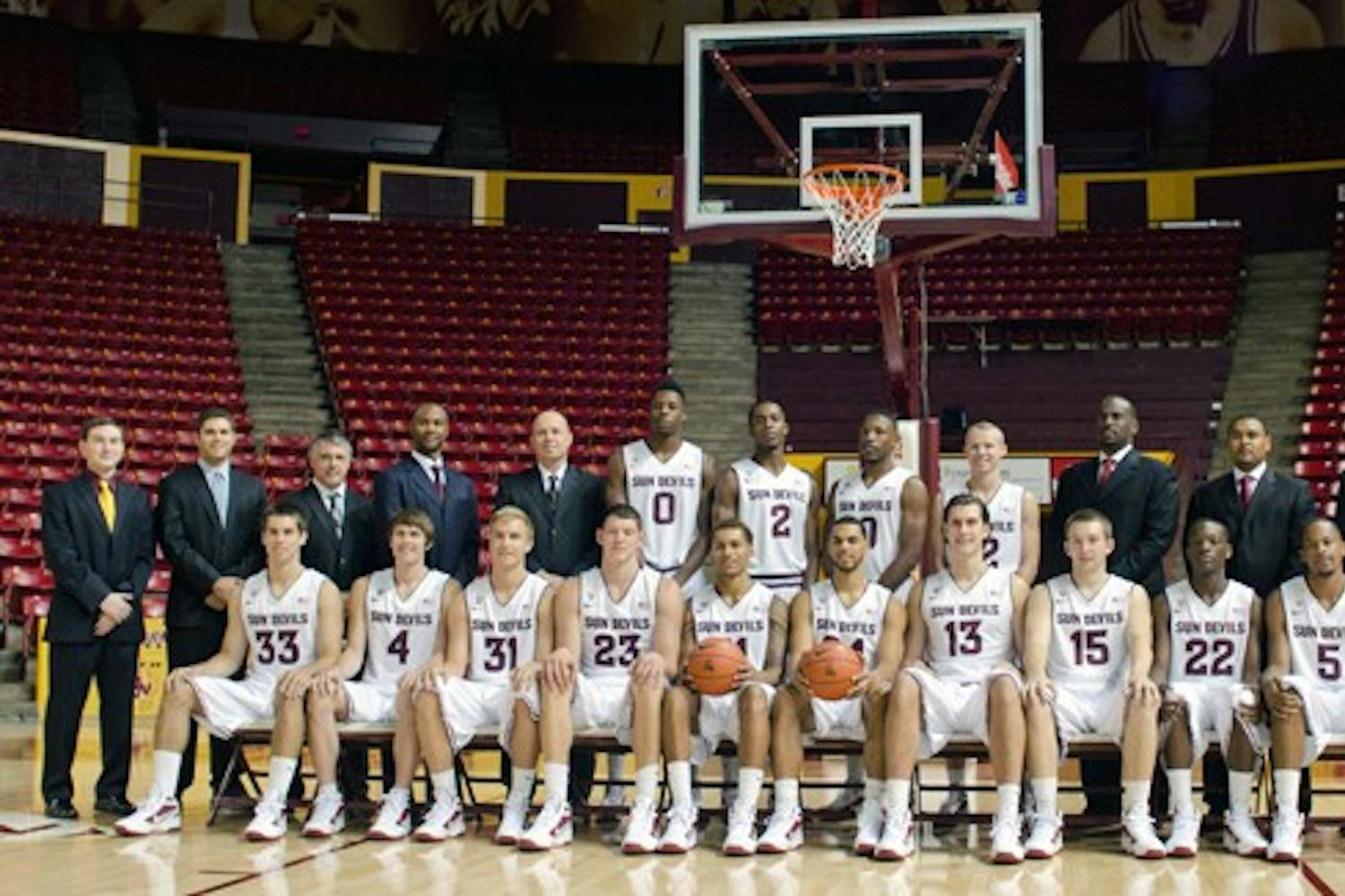 FRESH START: The ASU men’s basketball team poses for photos during media day on Wednesday. The Sun Devils have are hoping to capitalize on the new season after a less-than-stellar campaign last year. (Photo by Aaron Lavinsky)