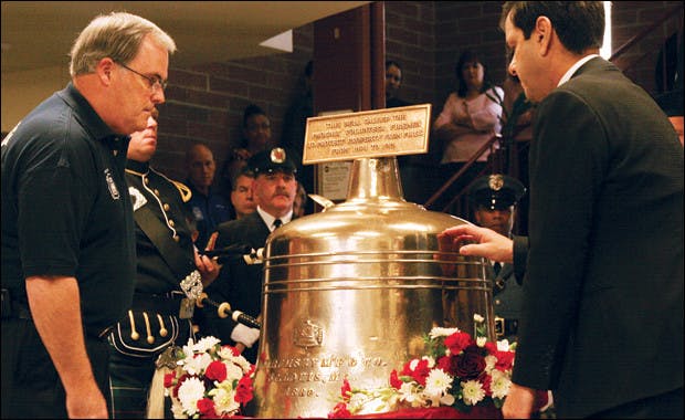 091108_gordon911_1_cj_web