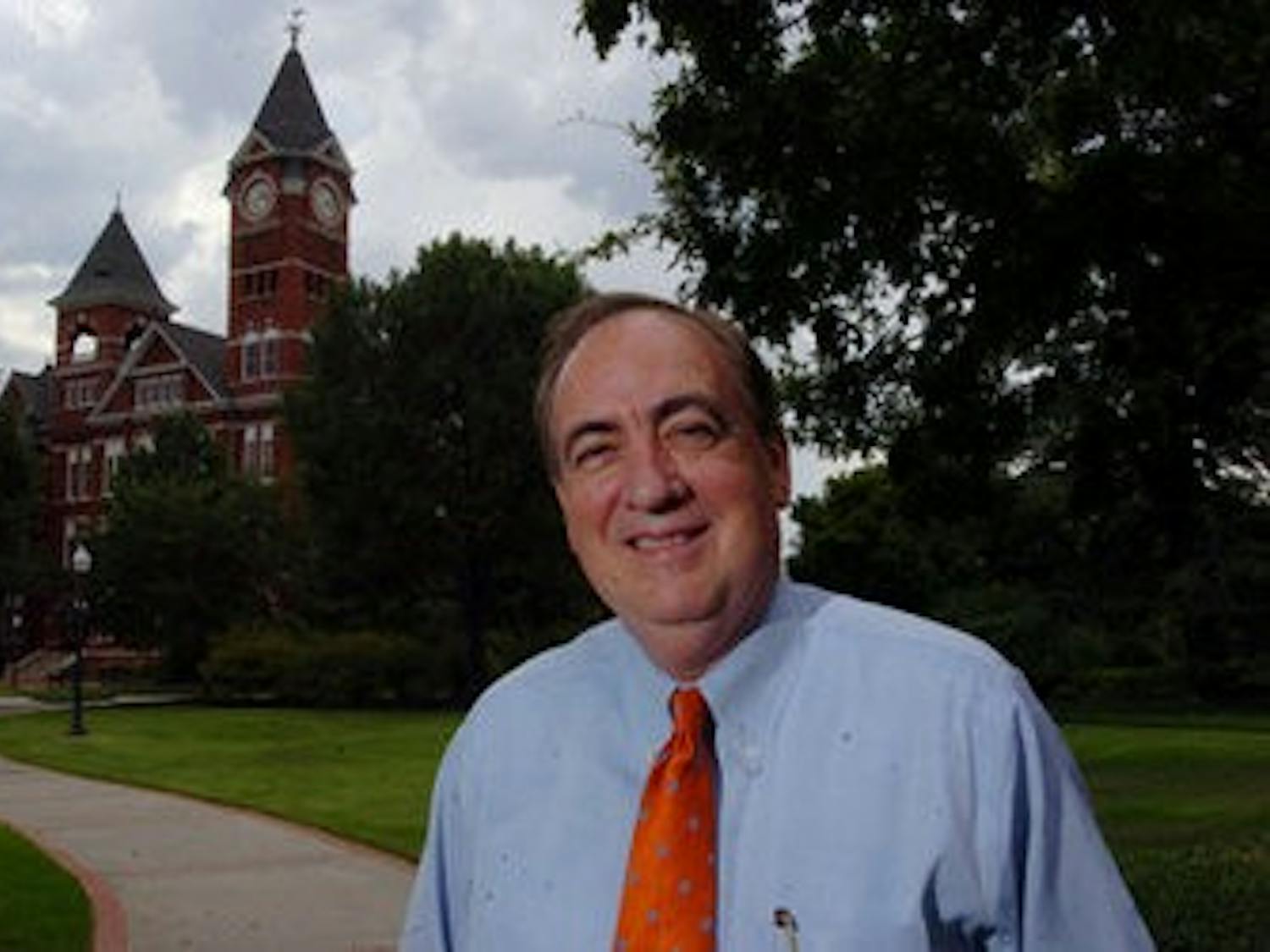 Auburn President Jay Gogue in front of Samford