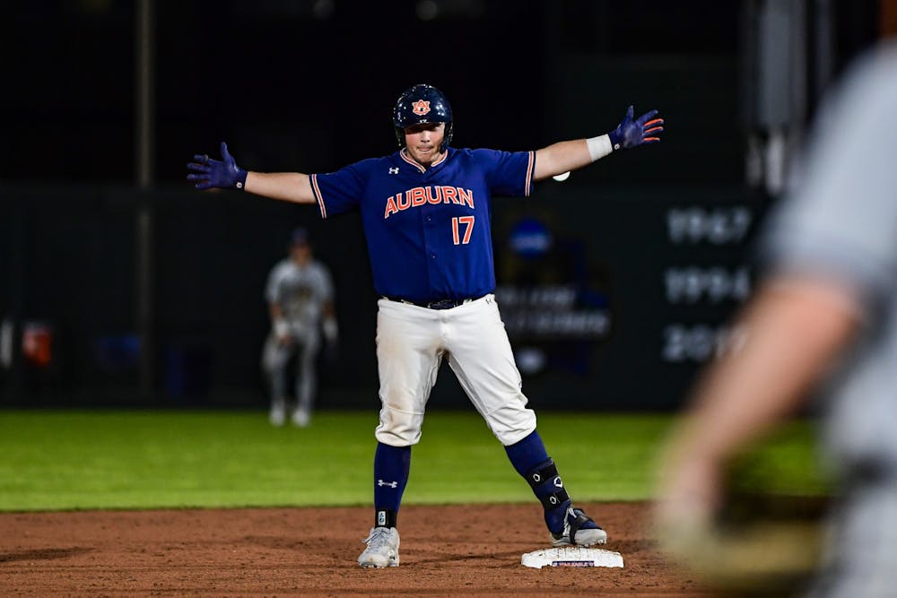 2262022-sonny-dichiara-17-reacts-after-getting-to-second-auburnvsyale-dsc6570
