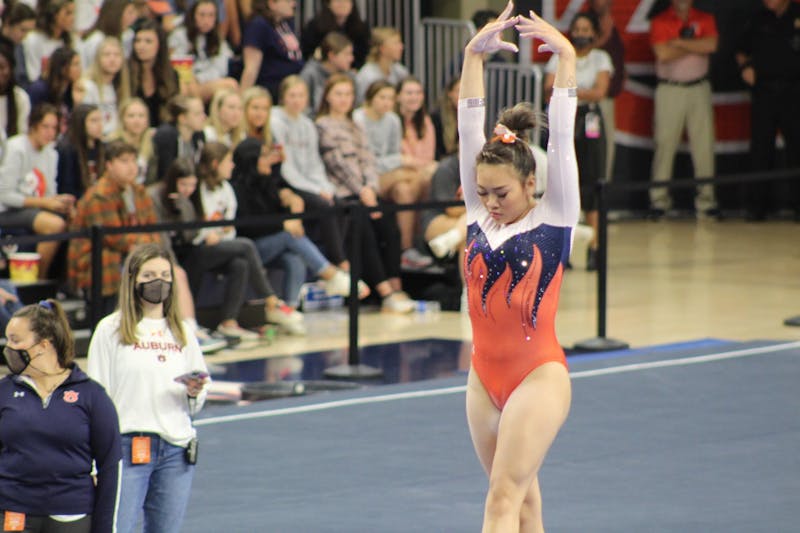 ICYMI Auburn Gymnastics Ties Program Record 197.750 While Lee Scores