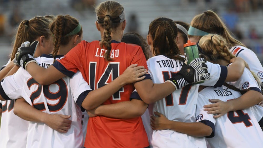 Huddle Auburn soccer vs Arkansas on Thursday, October 5, 2017 in Auburn, Ala. 
