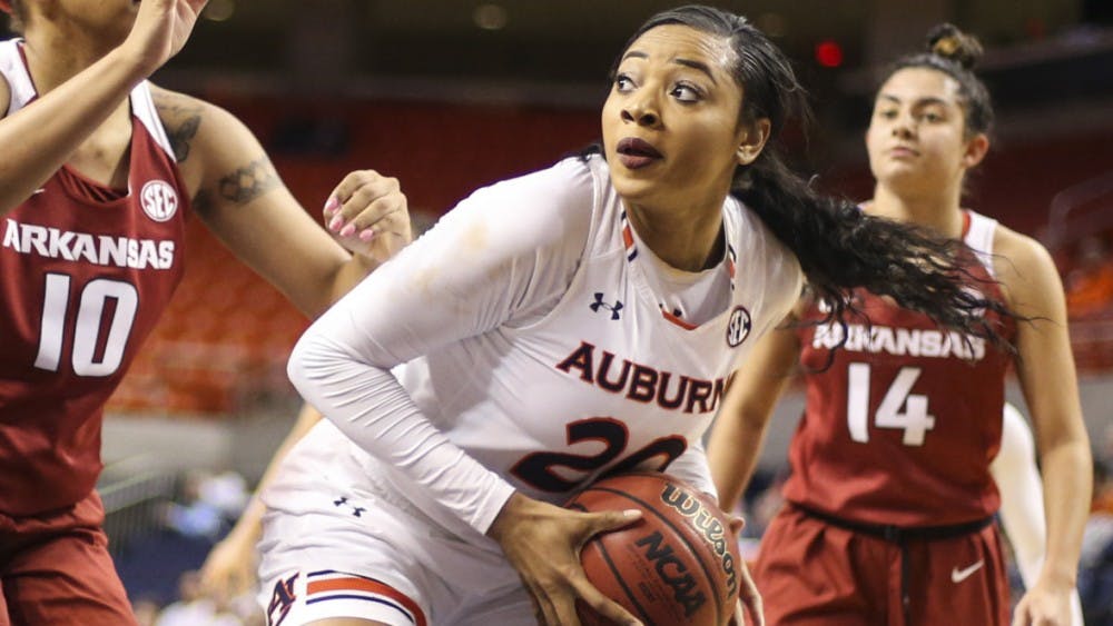 Unique Thompson (20) Auburn Women's Basketball vs Arkansas on Sunday, Jan. 14, 2018 in Auburn, Ala.
