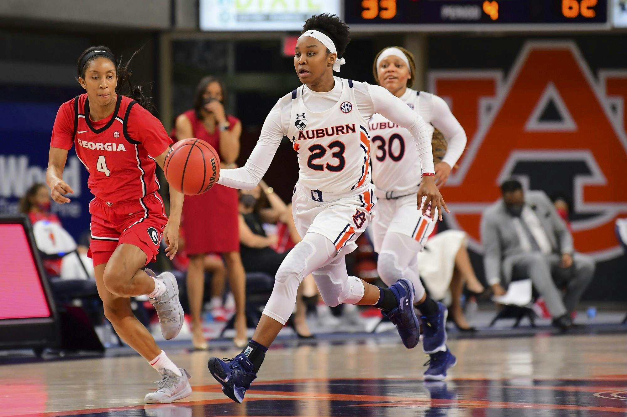 Honesty Scott-Grayson and Mikayla Coombs wbb aub vs uga 20210103 SL1_7855 edited.JPG