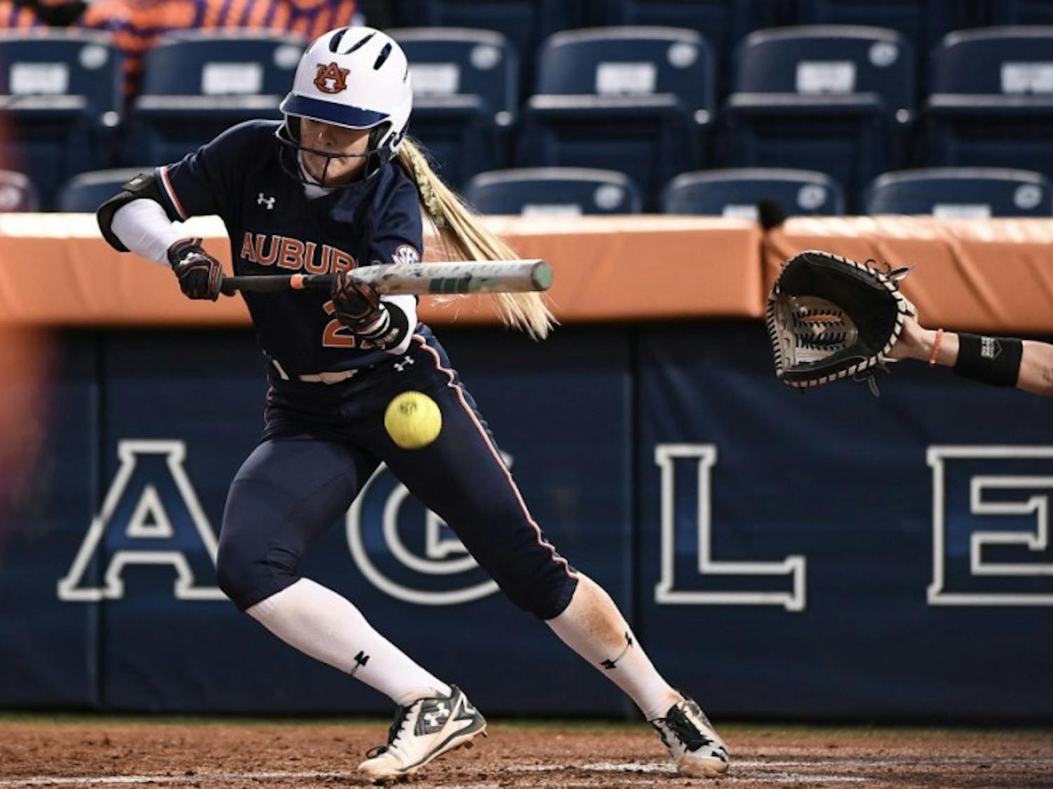 Victoria Draper (27). Auburn softball vs Western Carolina Friday, March 02, 2018, in Auburn, Ala.