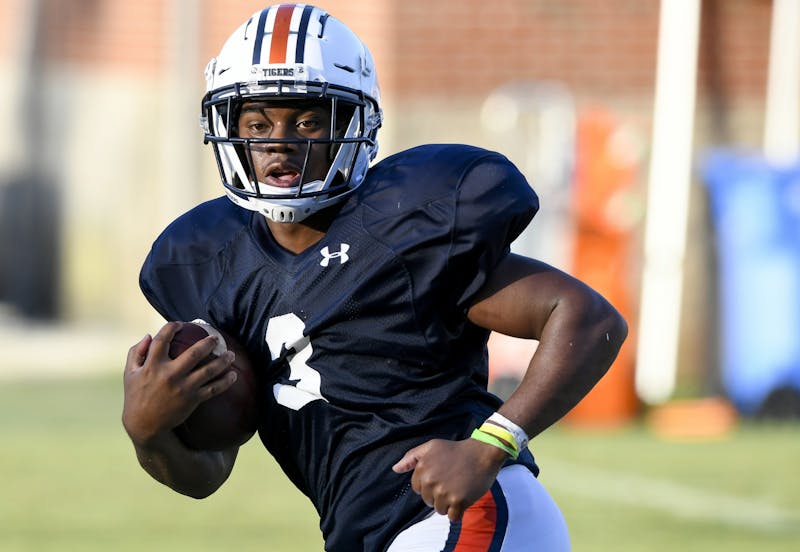 D.J. Williams Has High Expectations for Himself and Auburn This Season