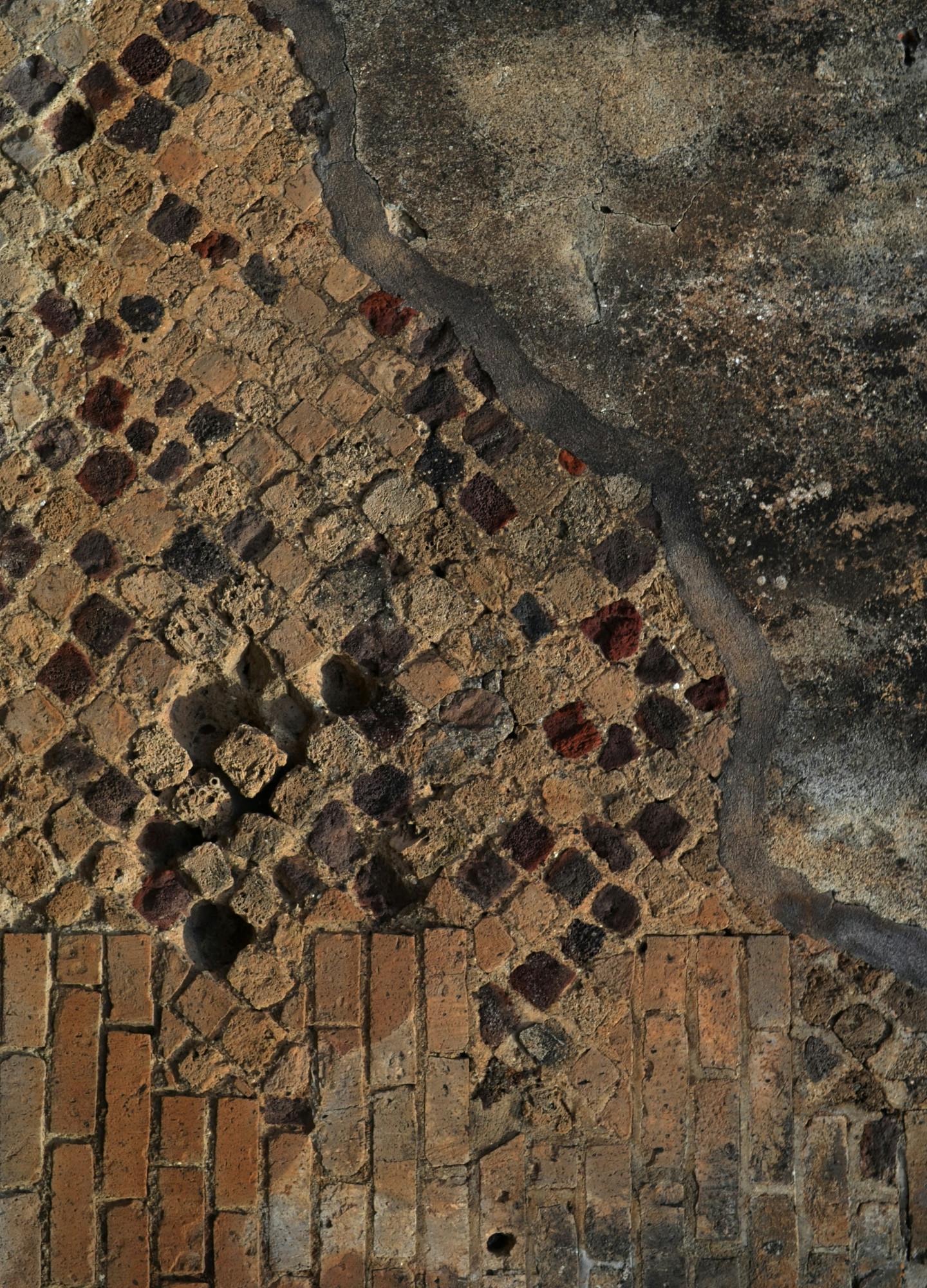 Pompeii_Stonework_Mallory Vieira_Photography_Spring 2016