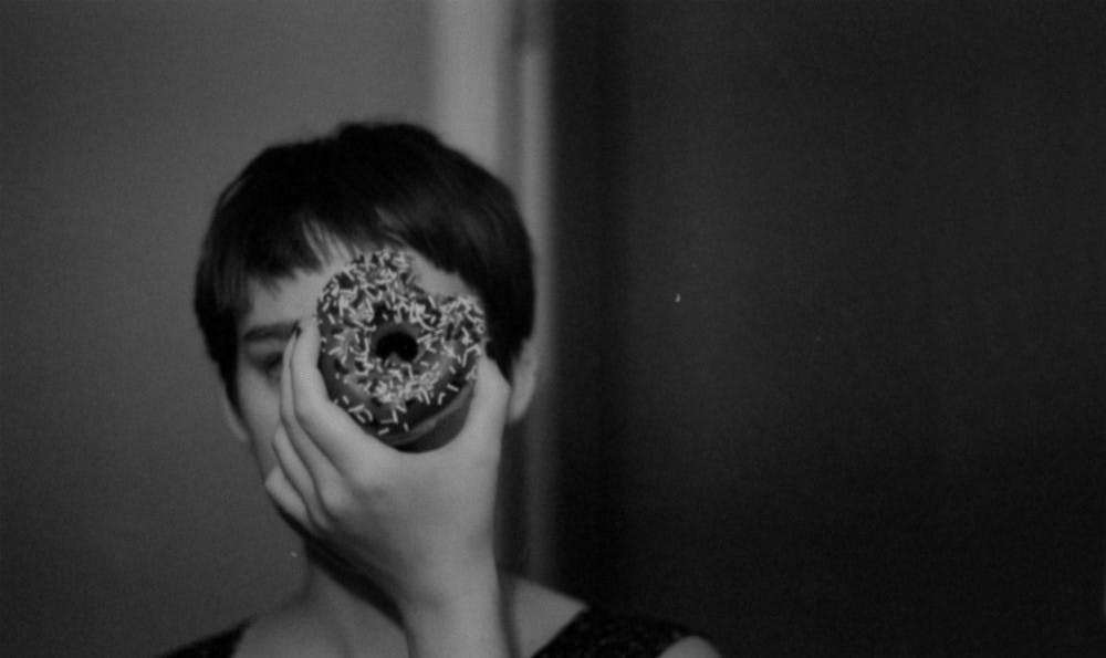 va139_window_donutface