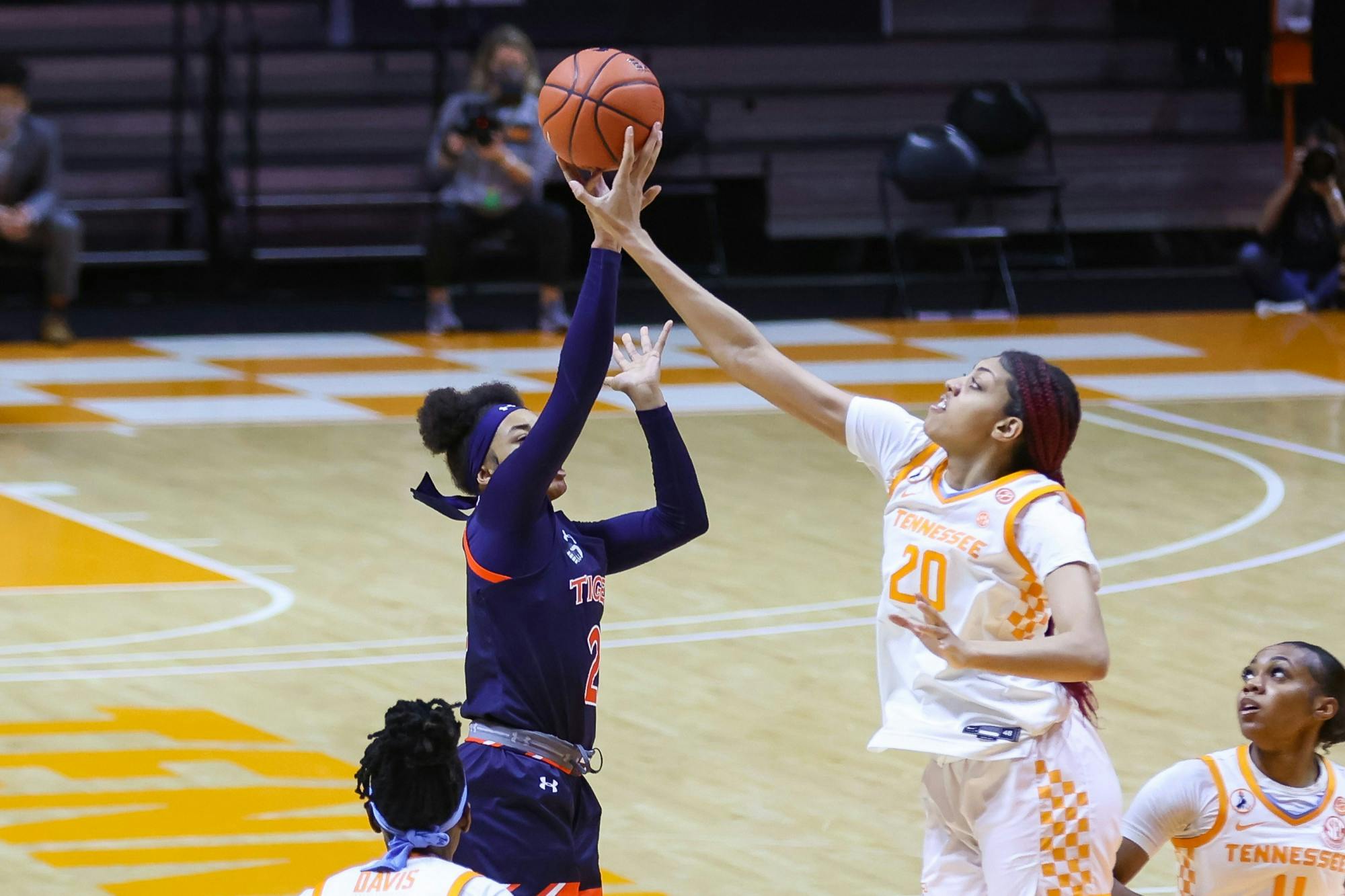 006_20210228_RSS_Auburn_Lady_Vols.jpg
