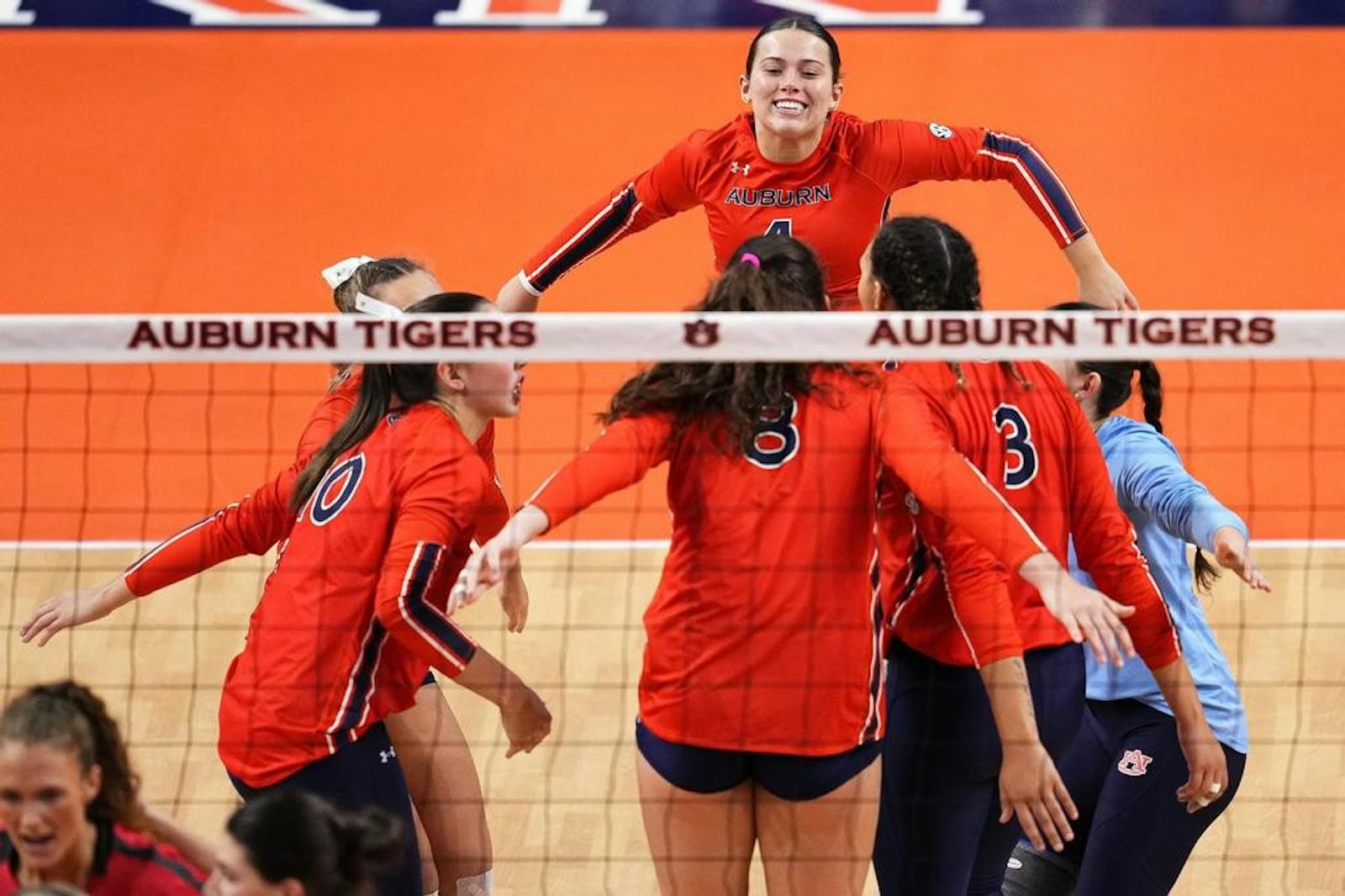Back to Good Ol’ Rocky Top Auburn Volleyball Defeats the Tennessee
