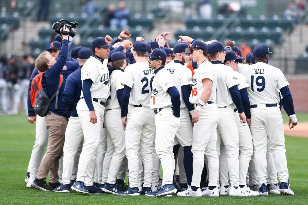 The_Auburn_Baseball_Team_20240217_BSB_vs_EKU_NI_006.jpg