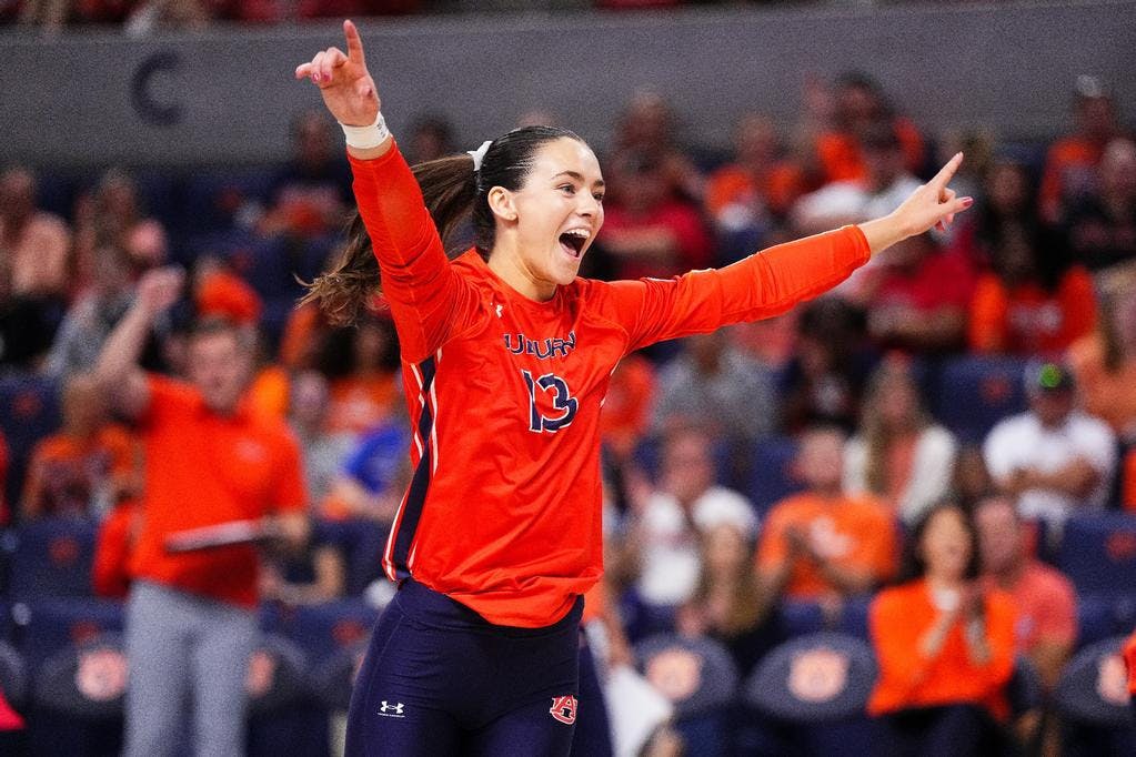 Auburn_Libero_Paige_Thibault__13__20231001_VB_vsUGA_ZB_0009.jpg