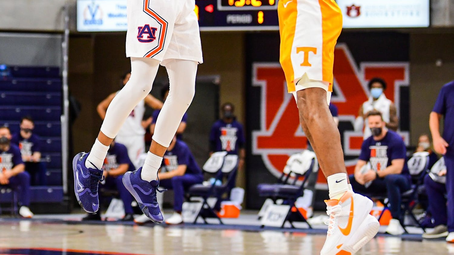 022721_Auburn_SL1_0229_Jamal Johnson shoots a contested three .jpg