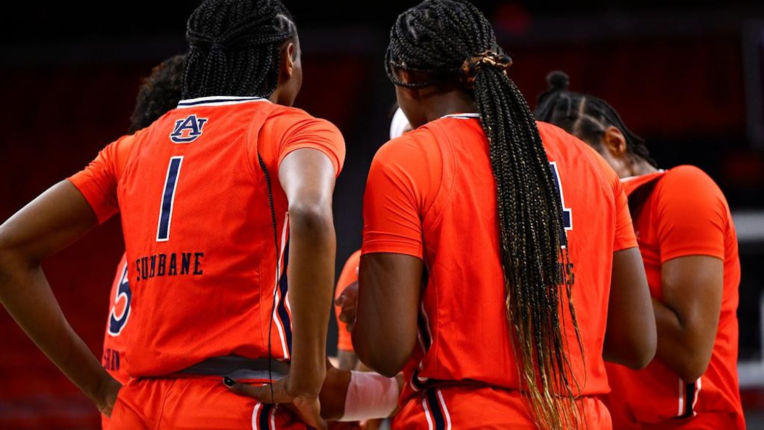 Auburn_s_Celia_Sumbane__1__and_Auburn_s_Taylen_Collins__14__20231130_WBB_vsClem_JH_030.jpg