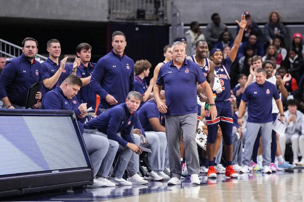 The_Auburn_Men_s_Basketball_Team_20231129_MBB_vsVATECH_ZB_0052.jpg