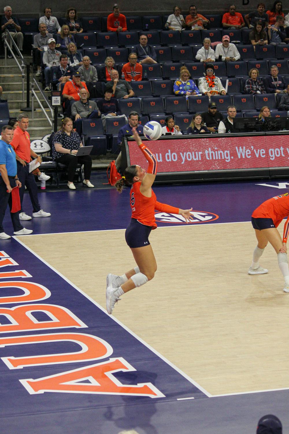 Kalei Edson Serves

Shaeleigh Gore, The Auburn Plainsman