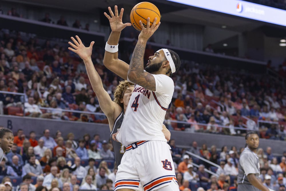 Johni Broome looks to score in the lane during the first half of Auburn vs Kent St. on Nov. 13, 2024.

Luca Flores, The Auburn Plaisnman