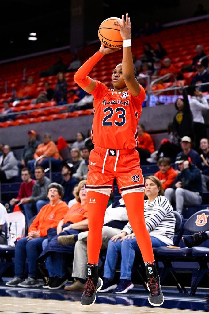 Auburn_s_Honesty_Scott-Grayson__23__20231130_WBB_vsClem_JH_039.jpg