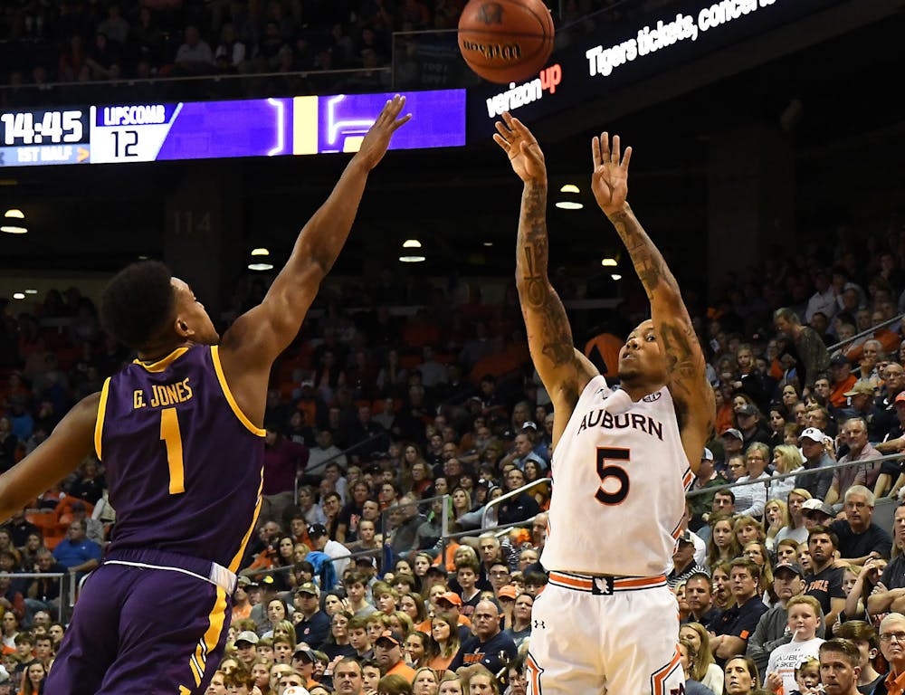 J'Von McCormick (5) shoots in the first half.  Auburn Mens Basketball vs Lipscomb on Sunday, December 29, 2019 in Auburn, Ala.Anthony Hall/Auburn Athletics