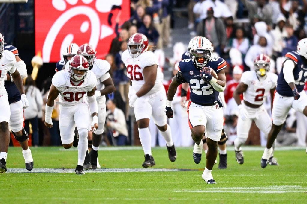 Iron Bowl Lives Up To Expectations, Alabama Beats Auburn On Miracle ...