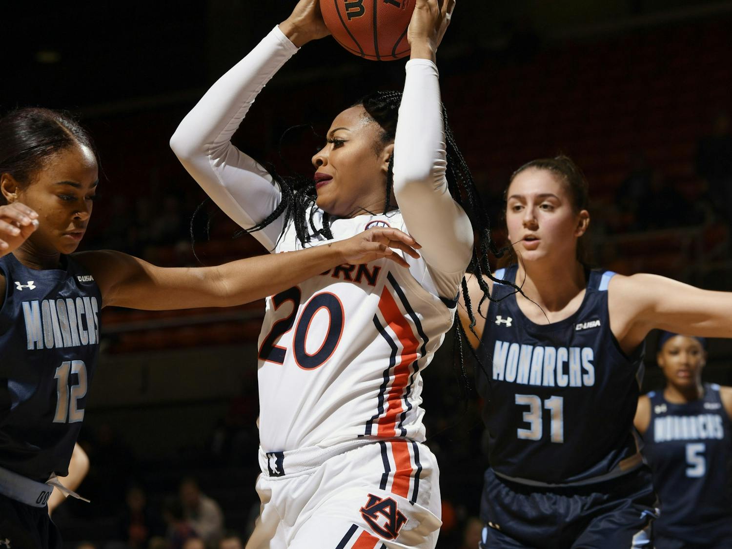 AU WBB v Old Dominion