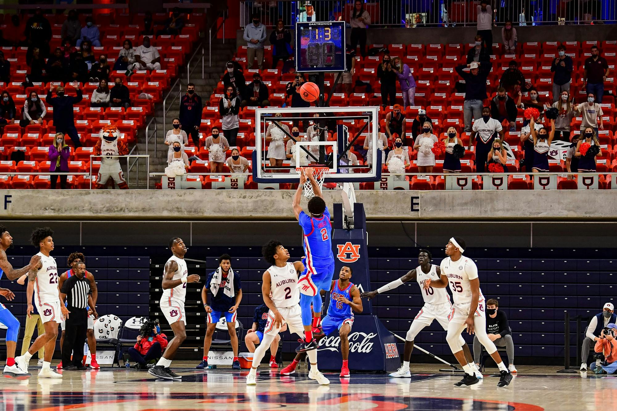 020621_Auburn_SL1_7807_Devontae Shuler shoots buzzerbeater.jpg
