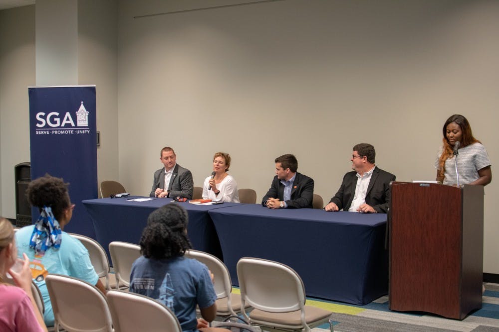 Members of the panel at Auburn SGA townhall on Tiger Dining answer questions from students on Tuesday, Oct. 2, 2018, in Auburn, Ala.