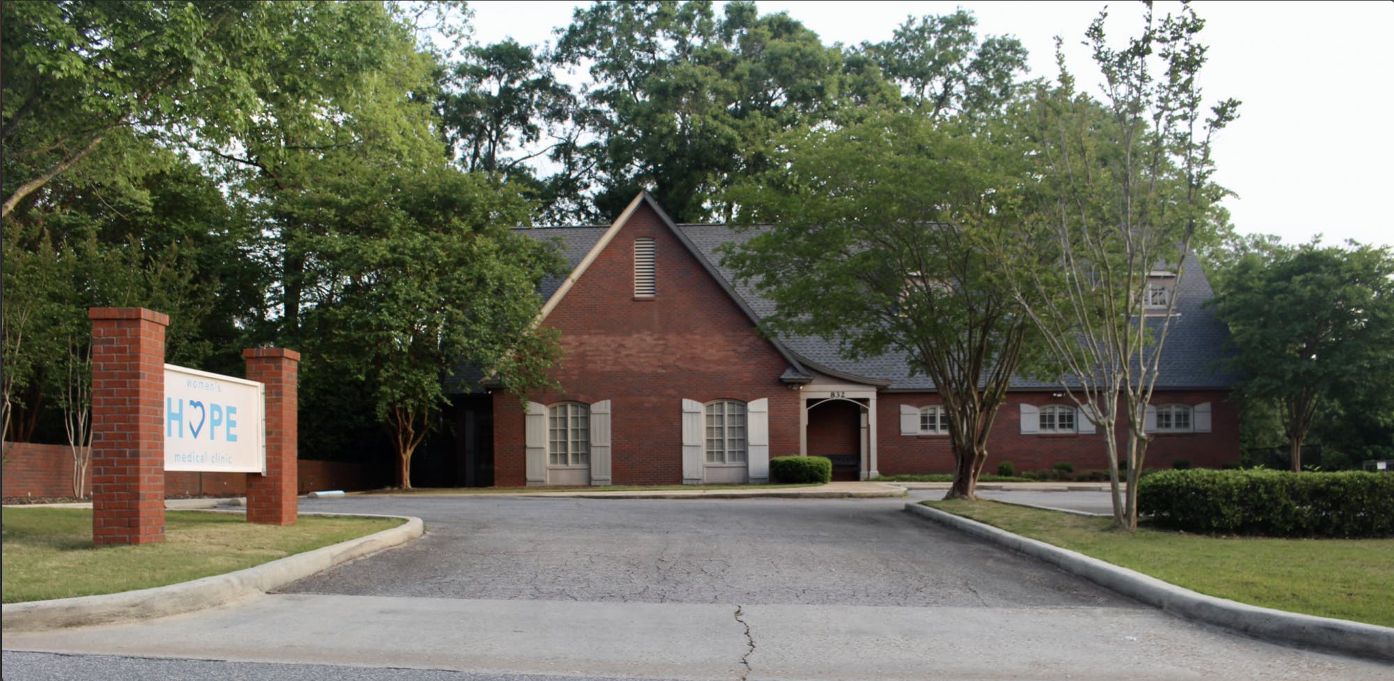 The Women's Hope Medical Clinic serves pregnant women in Auburn with free services.