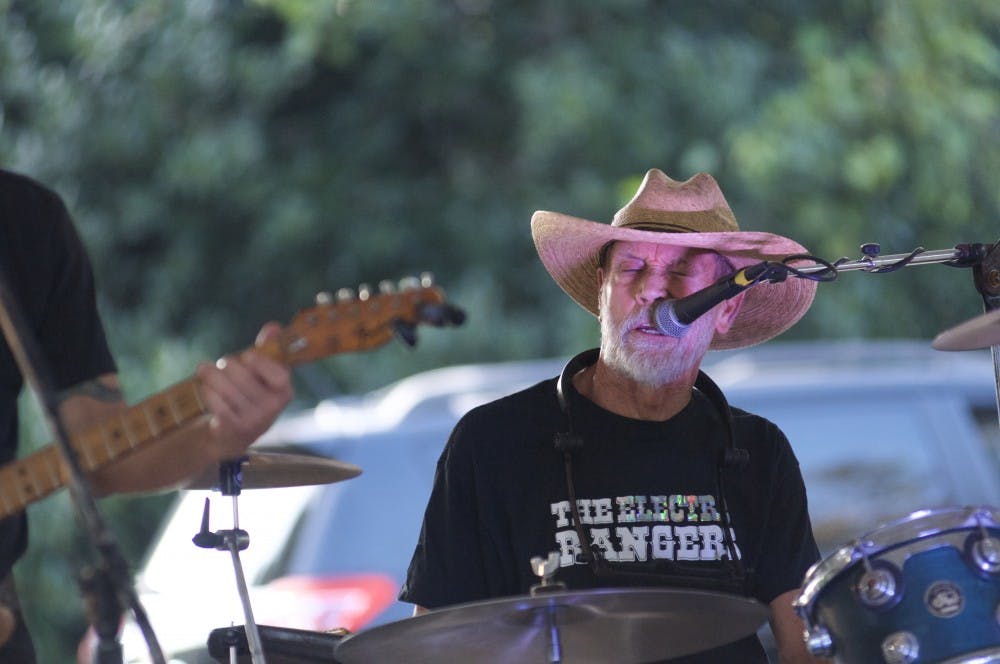 fall sundown concert