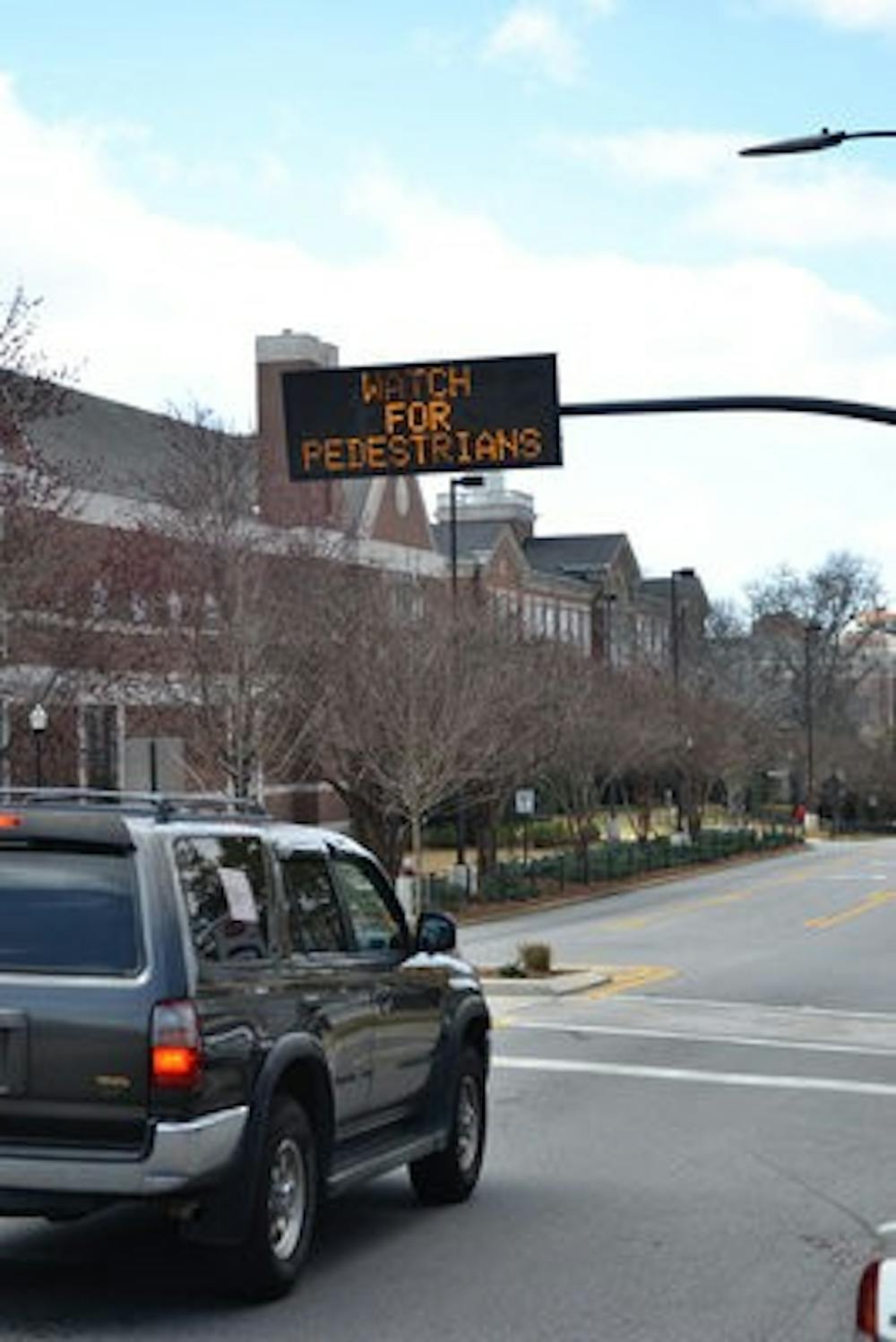 The new message boards located along Magnolia Avenue alert drivers of pedestrians at the multiple crosswalks. (Danielle Lowe / ASSISTANT PHOTO EDITOR)