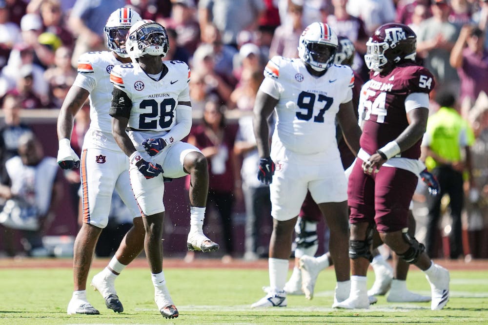 COLLEGE STATION, TX - SEPTEMBER 27 - Auburn safety Kensley Louidor-Faustin (28) - Auburn Tigers vs. #9 Texas A&M Aggies at Kyle Field in College Station, TX on Saturday, Sept. 27, 2025.

Photo by Austin Perryman/Auburn Tigers