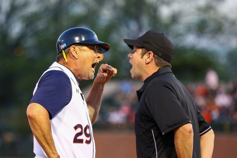 Sonny Golloway argues a call with the umpire. (file)