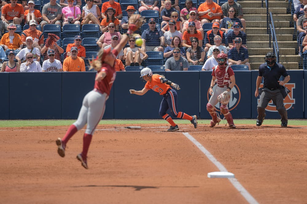 <p>Axe Milanowski's force error on Alabama third baseman in the last game of the series at Jane B. Moore Field on May 4th 2024</p>