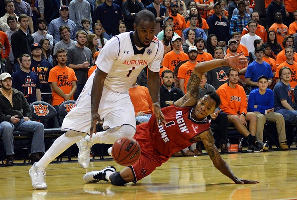 Auburn's KT Harrell #1 with ball during second half. Louisiana-Lafayette vs Auburn at Auburn on Nov. 21, 2014. (Emily Enfinger | Assistant Photo Editor)