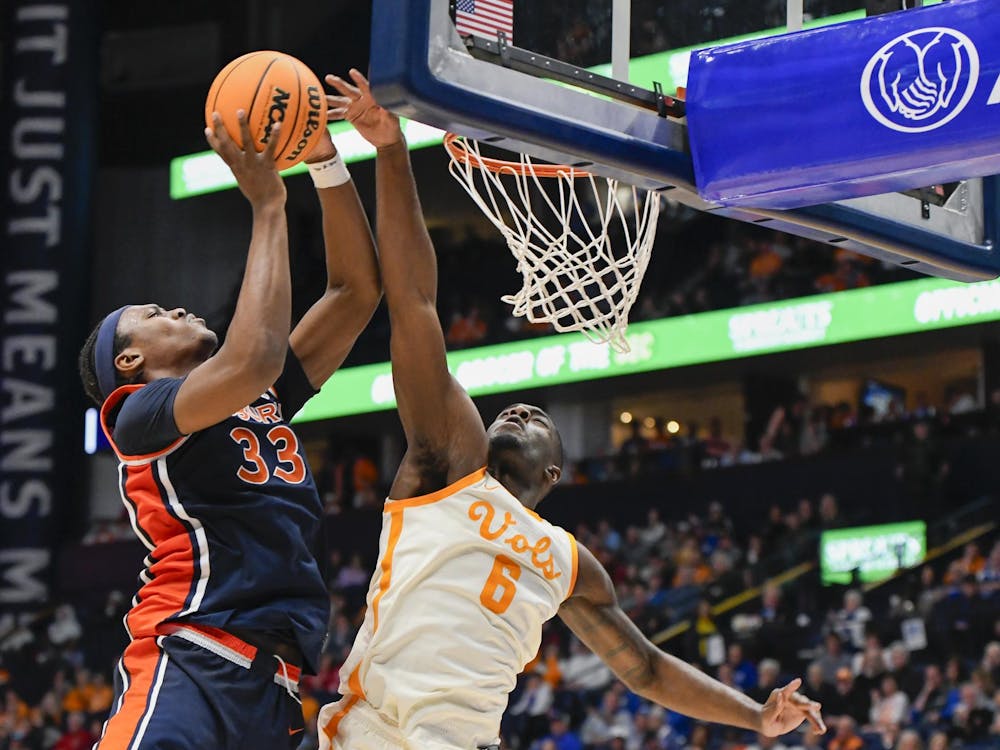 Auburn Forward Sebastian Williams-Adams (33) attempts a two-pointer during a matchup against the Tennessee Volunteers in Bridgestone Arena on Thursday, Mar. 12, 2026.
